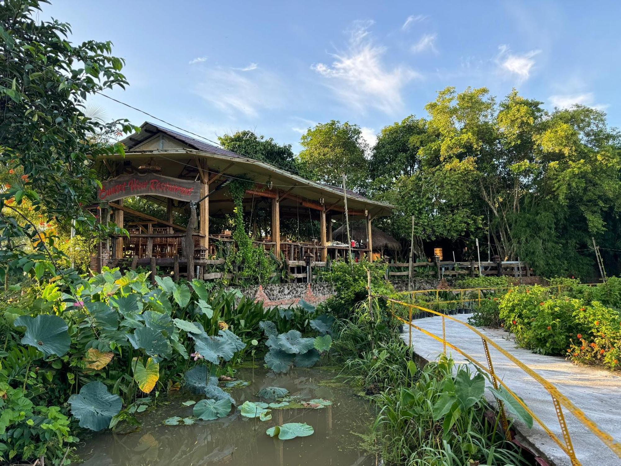 Bamboo Eco Village Cần Thơ Exterior foto