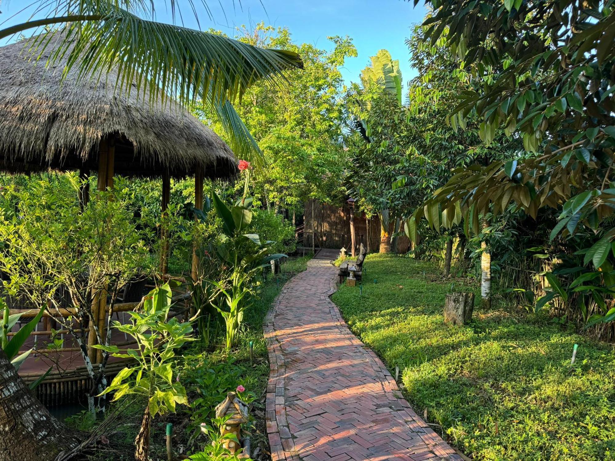 Bamboo Eco Village Cần Thơ Exterior foto